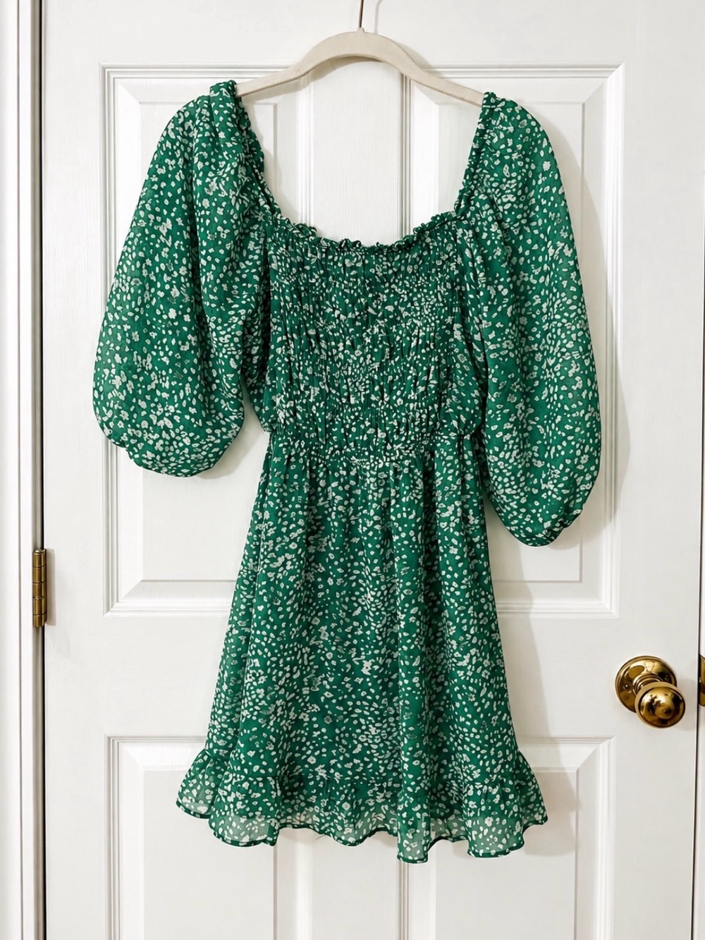 Women’s green dot dress